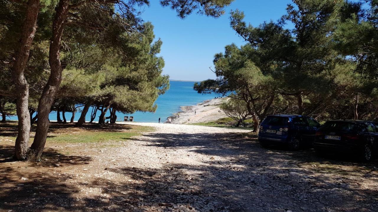 Apartmani Sunce I More Premantura Luaran gambar