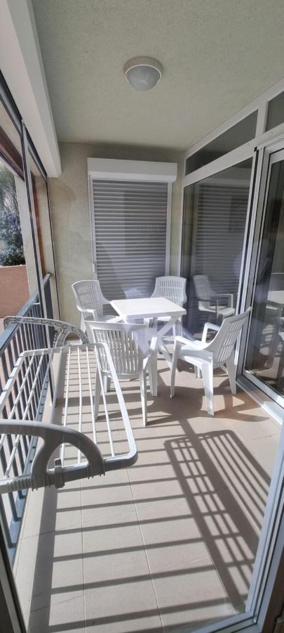 Apartmani Sunce I More Premantura Luaran gambar