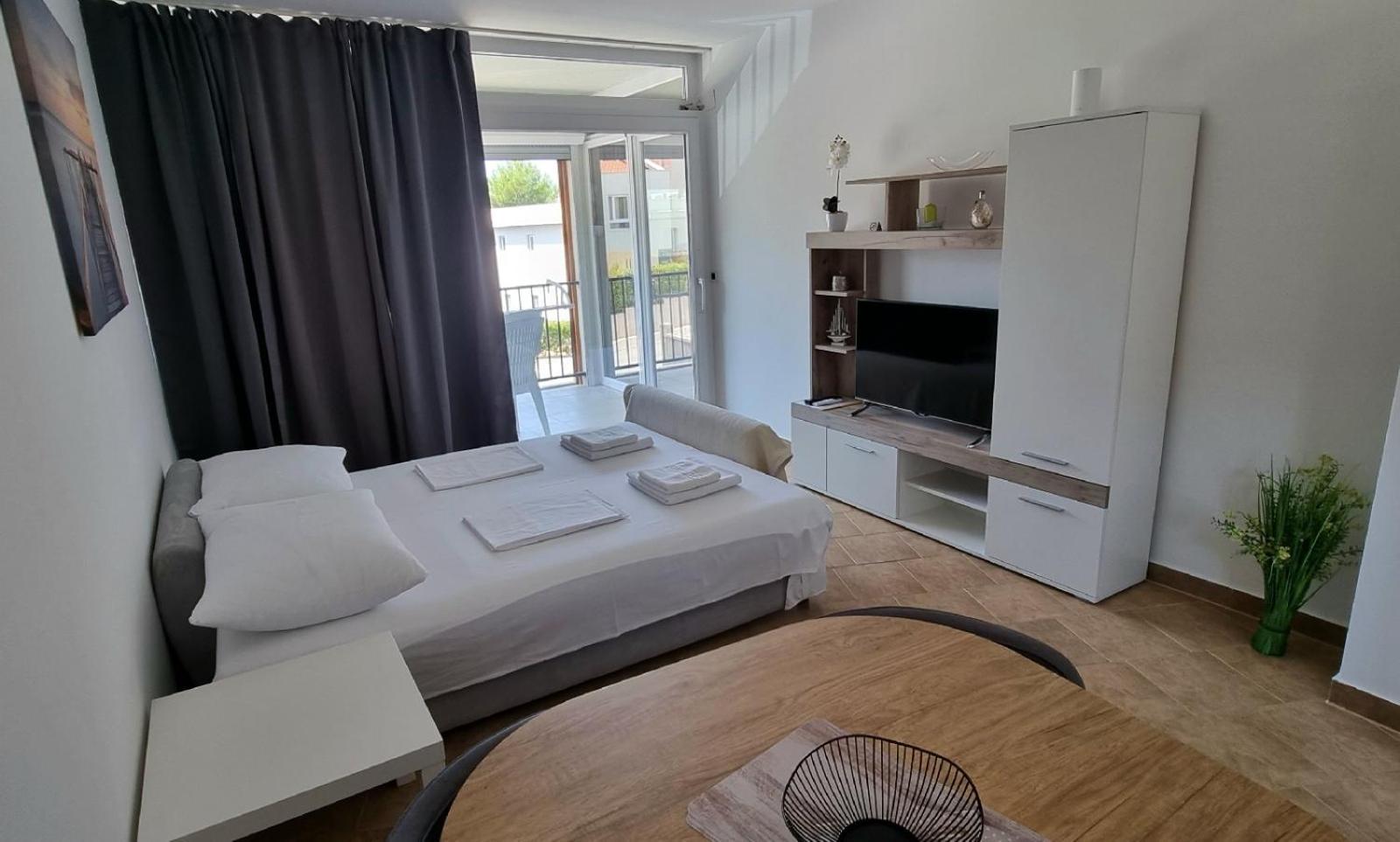 Apartmani Sunce I More Premantura Luaran gambar